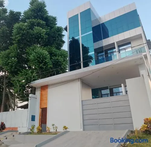 Hotel Vista Verde - Image 1
