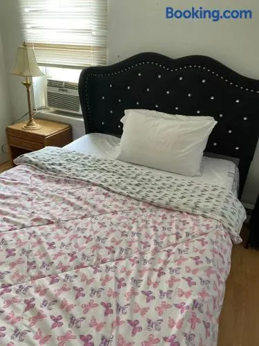 2131 Double Room with Private Bathroom - Image 1