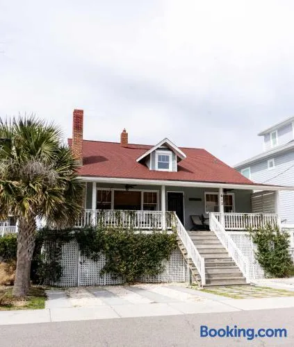 Lumina Cottage- 6 Bedrooms kid & dog friendly - Image 1