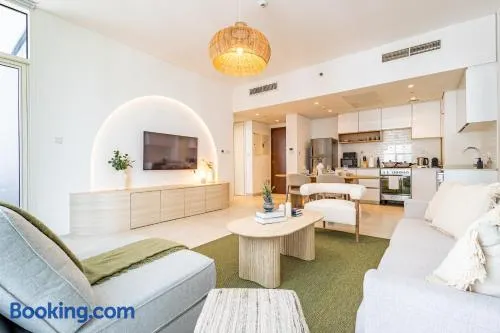 Magical 1 Bedroom in the heart of Al Reem next to the Reem Central Park and Beach - Image 1