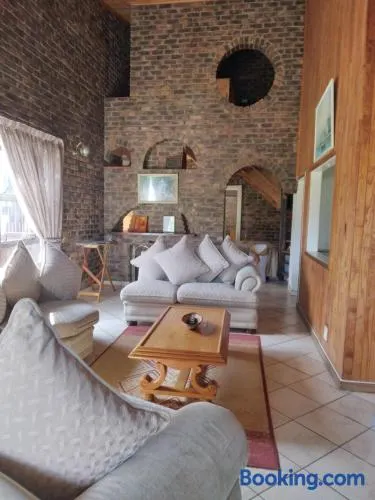 Hamba Kancane Ma-Africa Guest House - Image 1