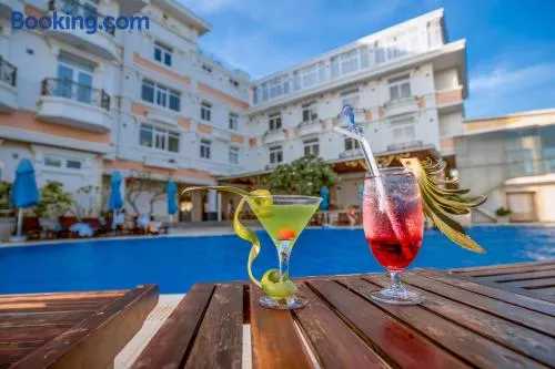 Bella Vita Hotel - Image 1
