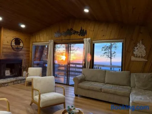 Shaver Lake Cabin, Views, 5 Acres, Sleeps 14, Air Conditioning - Image 1