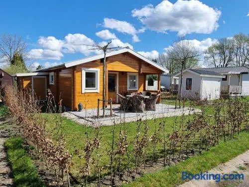 Luxe Blokhut in een bosrijke omgeving - Image 1