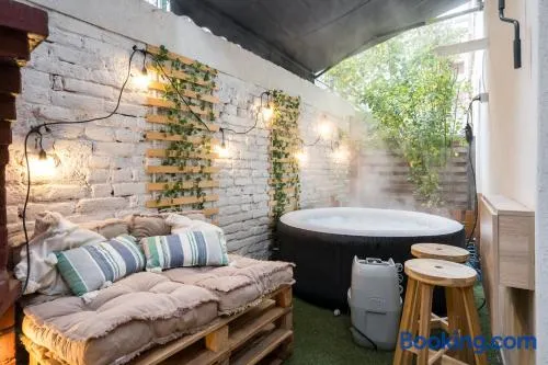 Downtown Urban Spot Jacuzzi&Cinema Universitate - Image 1