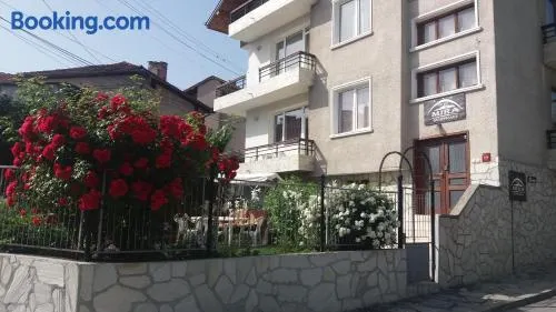 Mira Guest House - Image 1