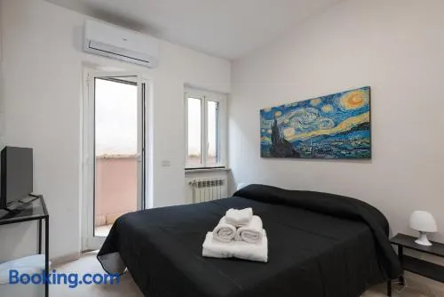 Travelershome Ciampino 170 Station Street - Image 1