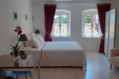 Comfortable studio in old town - Image 1