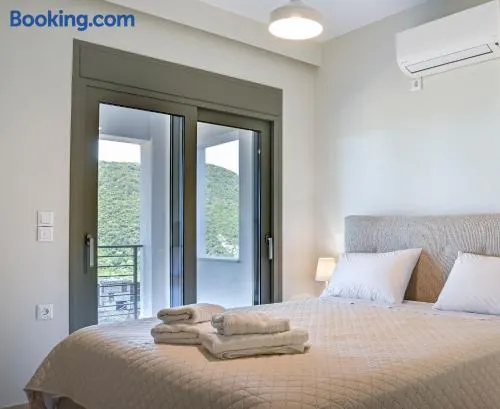Theros Aesthetic Hospitality - Image 1