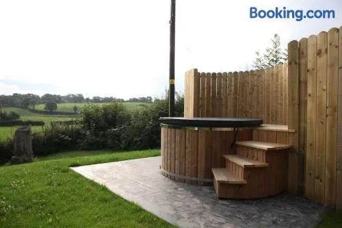 Stone Gate lodge with Private Hot Tub - Image 1