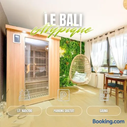 Le Bali - Queen-Size, Parking Gratuit & Sauna - Image 1