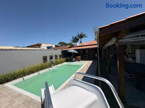 Casa com piscina 500 metros da praia e Ponte Pensil - Image 1