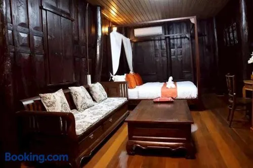 Doungploy BaanruenThai Homestay - Image 1
