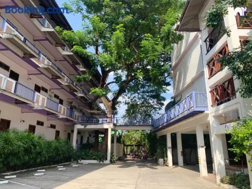 โรงแรมบ้านแก้ว เรือนขวัญ - Image 1