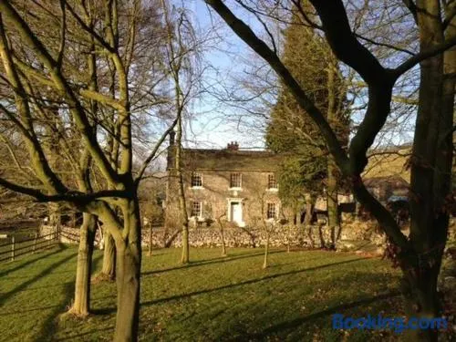 Bank Top Farm B&B Hartington - Image 1