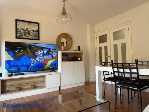 Apartamento en Luis Montoto, Nervión. Céntrico - Image 1