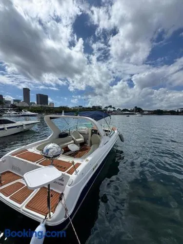 Passeio Privado de Lancha no Rio de Janeiro - Image 1