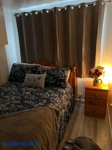 Dream Ensuite Rooms - Image 1
