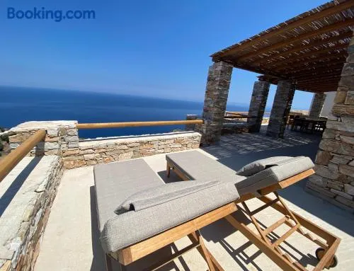 Blue Calm Luxury Villa in Sifnos - Image 1