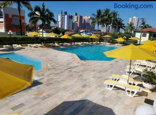 Apto T34-com Piscina e Vista Mar -Lazer completo - Image 1
