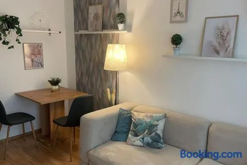 Duna Park Apartman - Image 1