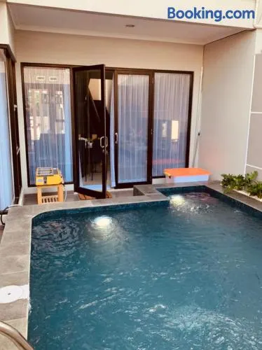 Platinum Setrasari Guest House 5BR Private Pool Bandung - Image 1
