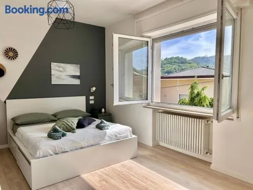 Business Suite nel Cuore di Arzignano - Eleganza e Funzionalità - Image 1