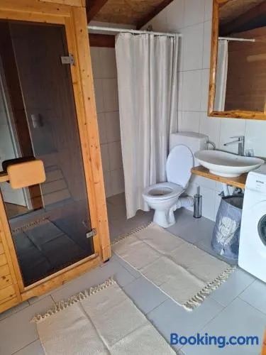 Lake house - Image 1