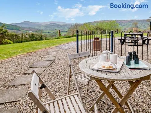 1 Bed in Crickhowell oc-bn126 - Image 1