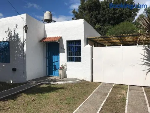La Casa Azul: tranquilidad y esparcimiento en un entorno natural - Image 1
