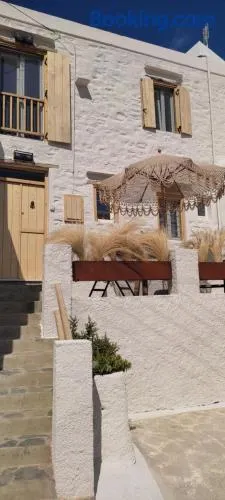 ClockWise Earthy Vibe House in Apano Chora - Image 1