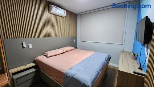 Villa Privada de Luxo com Piscina Refugio para Familias em Maringa - Image 1