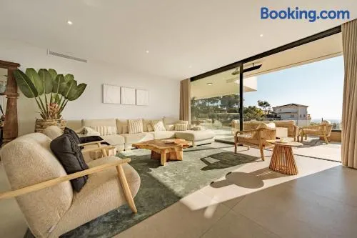 Casa Sol Luxury Rooftop Penthouse Gym Spa Pools - Image 1