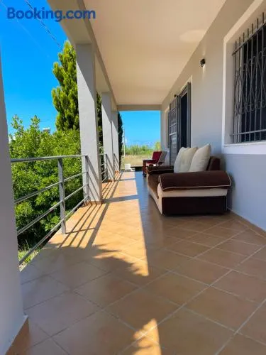 Mekli Guesthouse - Image 1