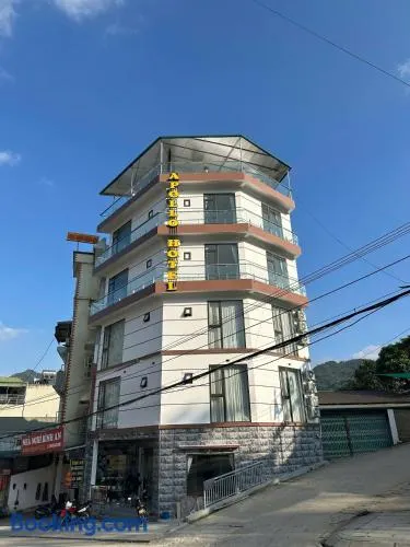 Apollo Hotel - Image 1