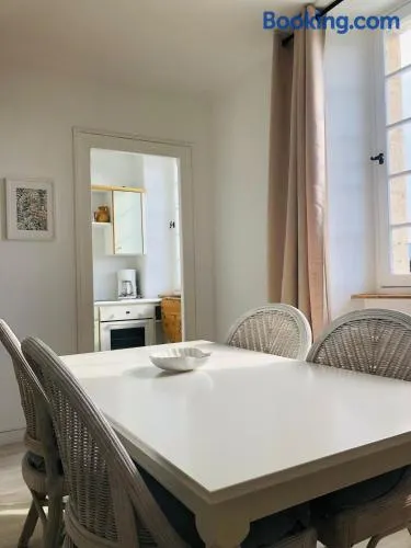 Appartement familial lumineux à 100m de la plage - Image 1