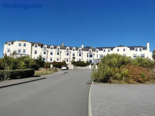 Tudor Apartment (Panoramic Sea Views) - Image 1