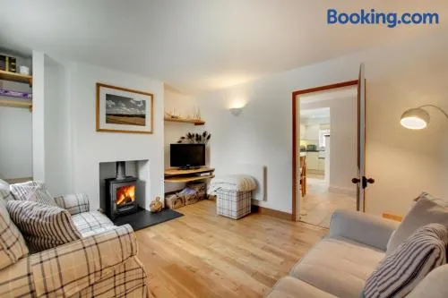 3 Bed in Brancaster Staithe oc-2024 - Image 1