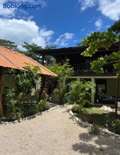 Woodstock Hostel - Image 1
