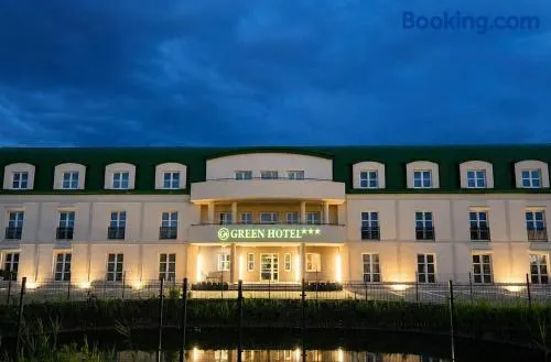 Green Hotel - Image 1