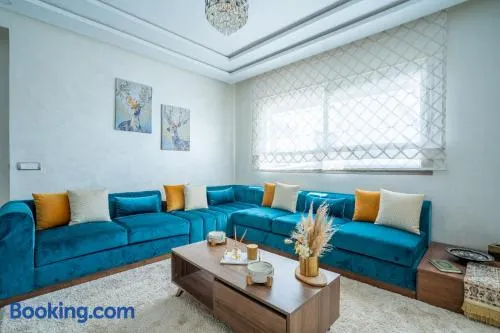 Modern Pool View Apartment - Fast Wi-Fi & Parking - Image 1