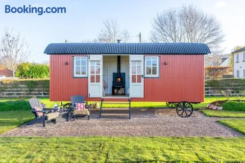 Red Robin Retreat - Image 1