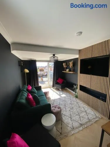 Vixen House - Image 1