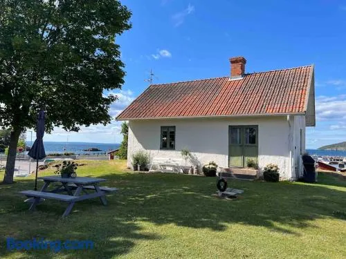 Hamnstuga i Hästholmens småbåtshamn - Image 1