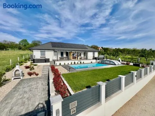 Silver Home Apartman "A" - Image 1