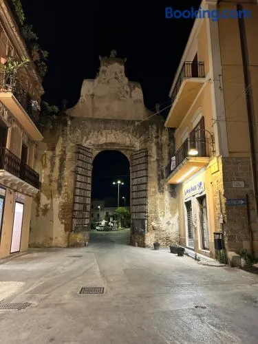Porta Palermo Centro Sciacca - Image 1