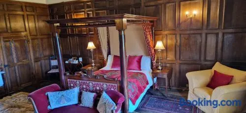 Braithwaite Hall Bed & Breakfast - Image 1