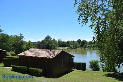 Camping - Village Vacances du Lac - Image 1