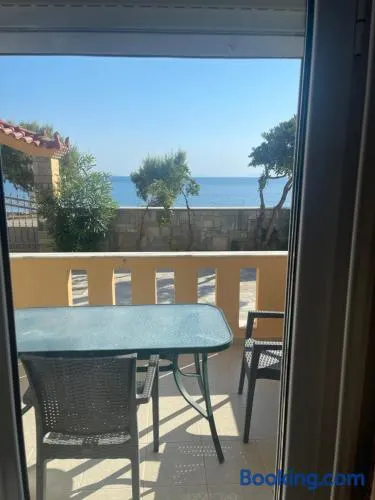 evia mourteri Apartment - Image 1