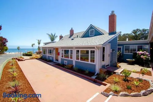 Edgewater Beach Inn - Image 1